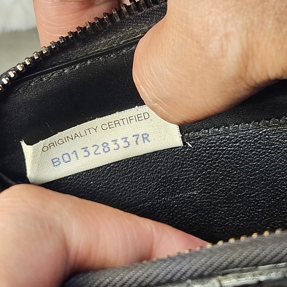 ￼￼Bottega Veneta Intrecciato Zip-Around Wallet (Vintage quality) - Picture 10 of 15